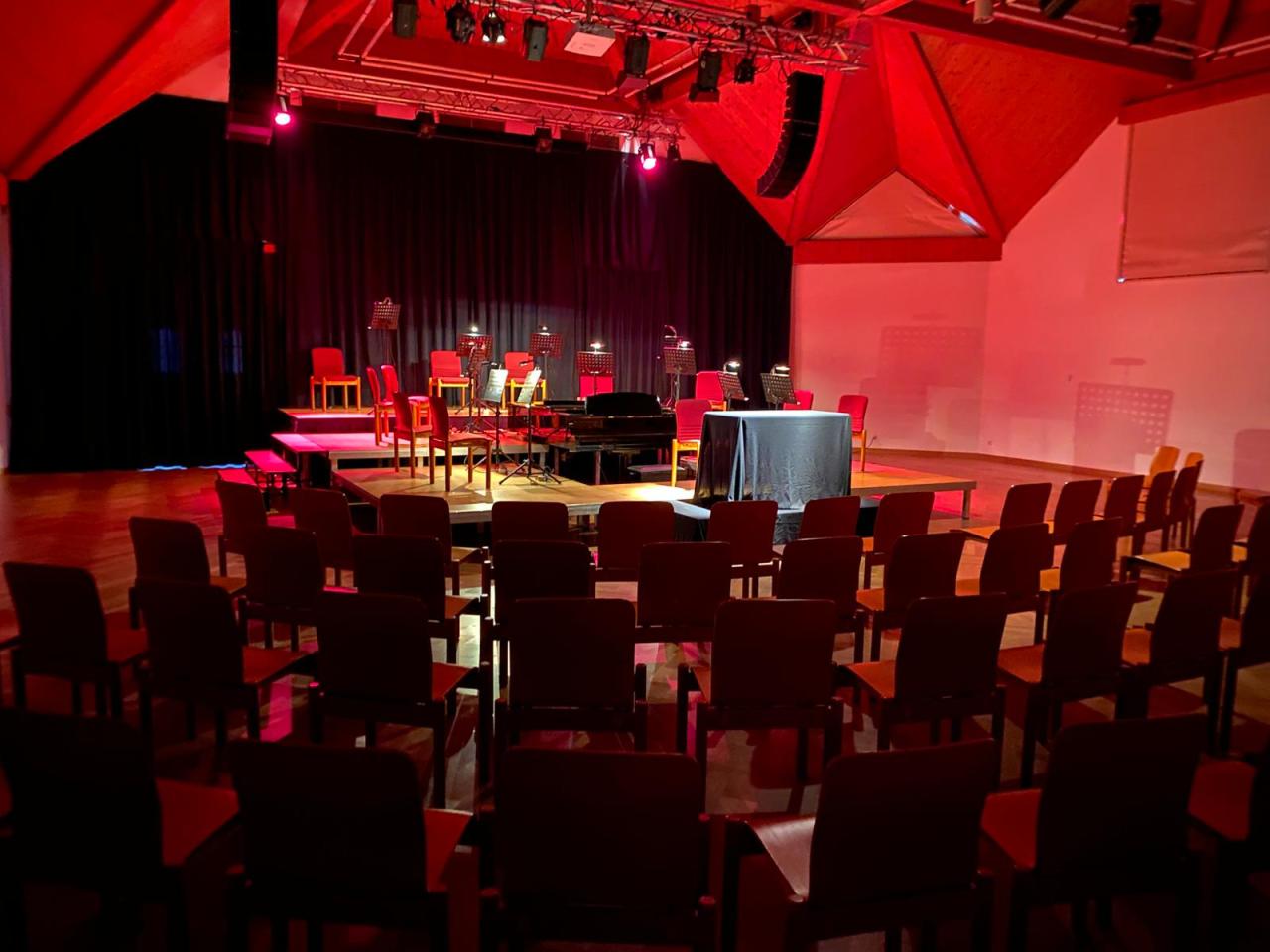 Saal 01